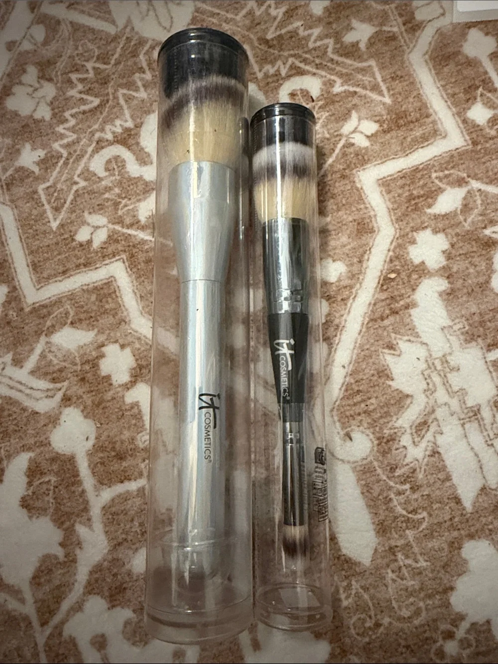 IT Cosmetics Foundation Brush & Heavenly Luxe Complexion Perfection Brush #7